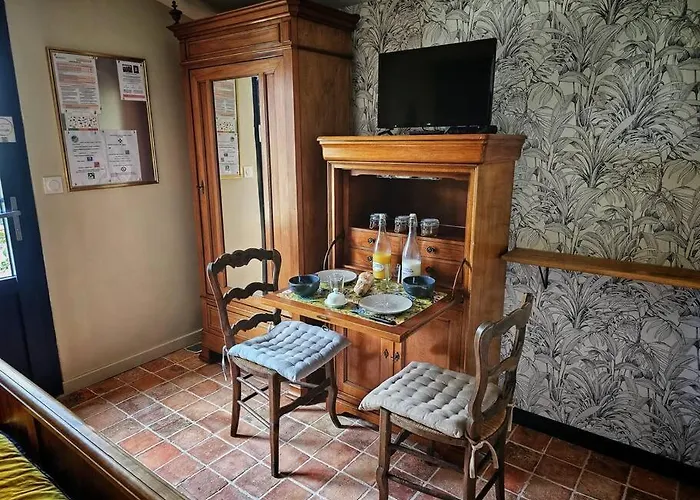 Héléna, Indépendante Du De L'archerie *